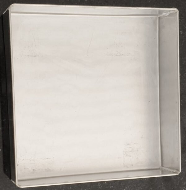 10" Square Tin | Size 10"*10"* 2"  |  Capacity 1500g above | Share Edge Square tin |