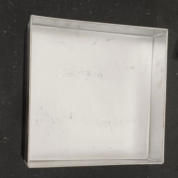 12" Square Tin | Size 12"* 12"*2" | Capacity 2000g above | Sharp Edges